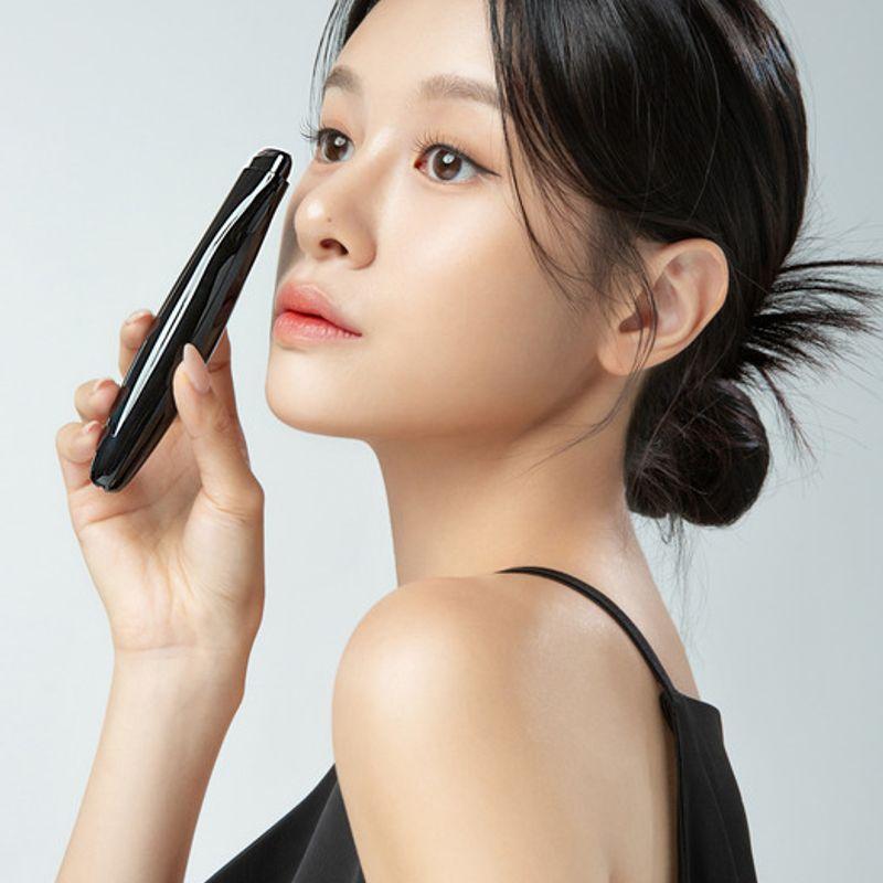 Lash Curl Eyelash Curler
Lash Curl Eyelash Curler