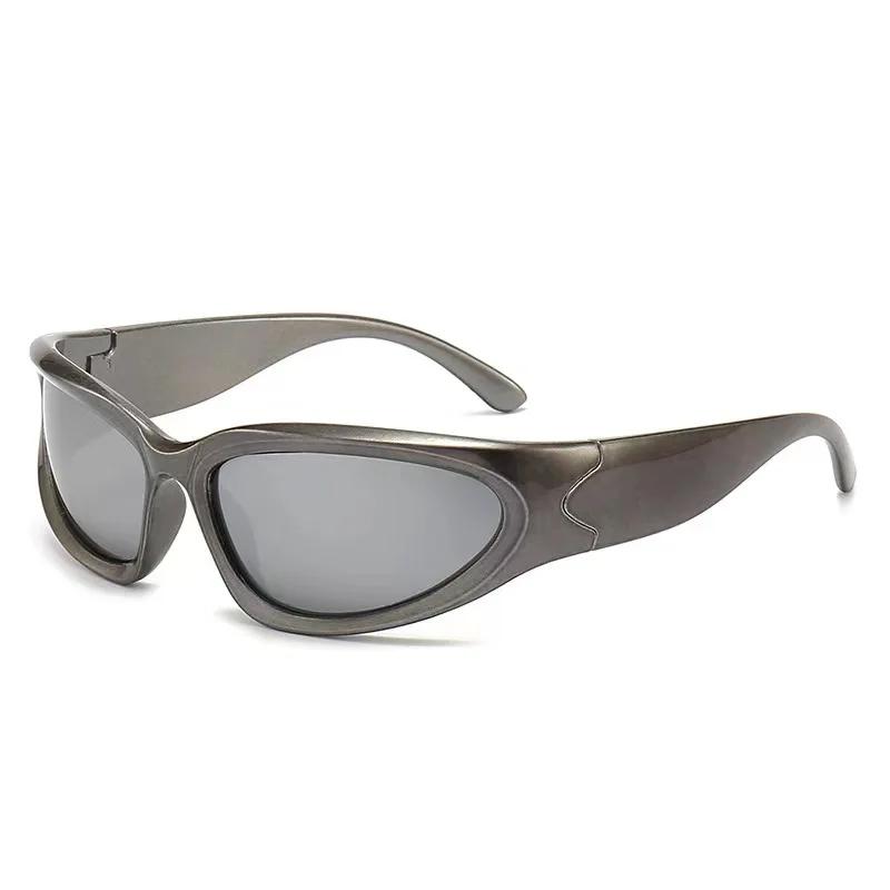 New Y2K Sports Punk Sunglasses Women Designer Square Goggle Men Luxury Brand Sun Glasses UV400 Colorful Mirror Fashion Eyewear As shown in the figu
New Y2K Sports Punk Sunglasses Women Designer Square Goggle Men Luxury Brand Sun Glasses UV400 Colorful Mirror Fashion Eyewear As shown in the figu