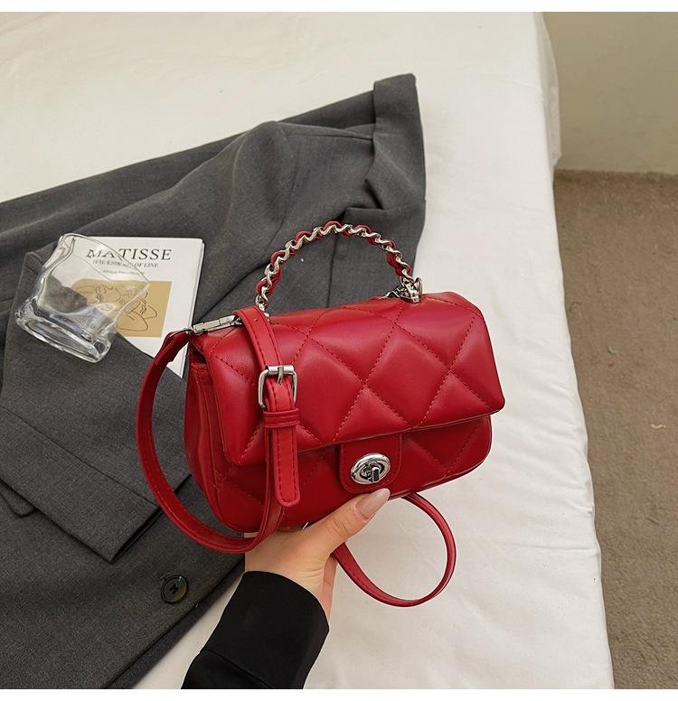 Summer embroidery thread rhombus chain shoulder bag simple fashion women s bag elegant lock shoulder oblique span bag
Summer embroidery thread rhombus chain shoulder bag simple fashion women s bag elegant lock shoulder oblique span bag