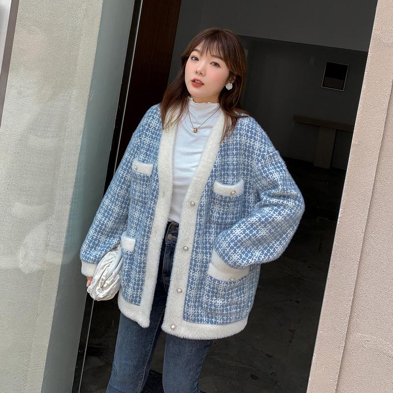 Осень и зима, новый свободный и ленивый стиль, мягкий и клейкий свитер из синели, большое женское пальто Fat Mm
Осень и зима, новый свободный и ленивый стиль, мягкий и клейкий свитер из синели, большое женское пальто Fat Mm