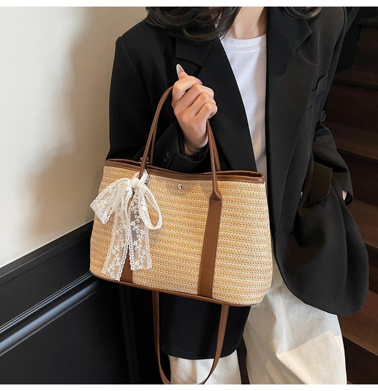 Summer large-capacity woven bag women s 2025 new fashion versatile vacation beach bag casual retro tote bag
Summer large-capacity woven bag women s 2025 new fashion versatile vacation beach bag casual retro tote bag