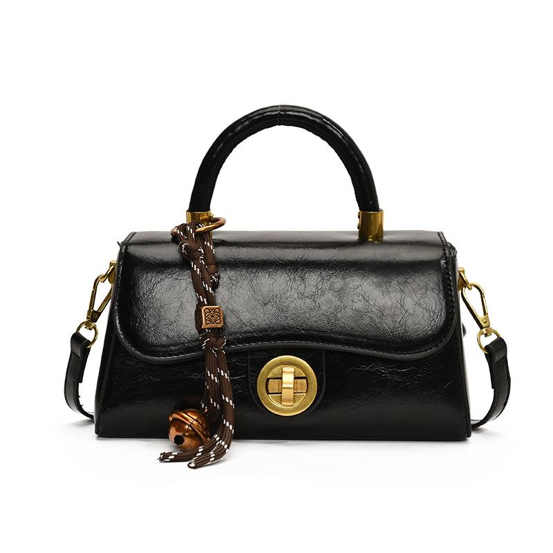 Ретро сумка высокого класса, женская модная простая повседневная сумка-мессенджер, зимняя новая нишевая наплечная женская сумка чёрный