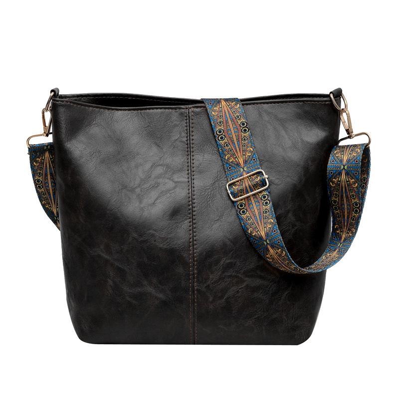 Autumn new fashion portable shoulder crossbody capacity bucket bag women s bag support mixed batch 32*26*10 чорний
Autumn new fashion portable shoulder crossbody capacity bucket bag women s bag support mixed batch 32*26*10 чорний