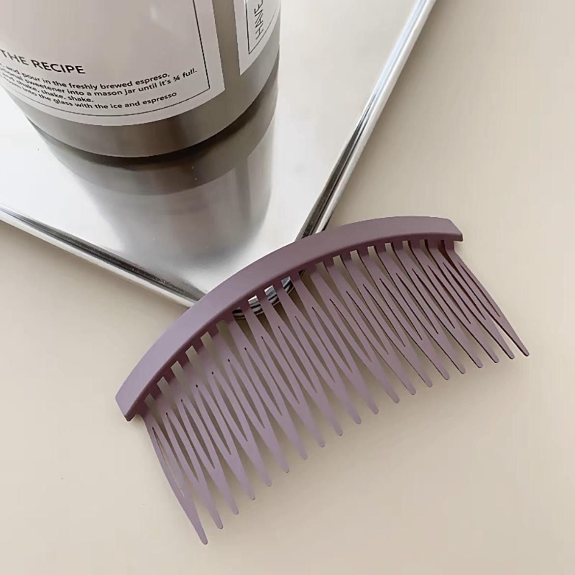 15 зубцов, матовая расческа ярких цветов, зажим для волос, аксессуары для укладки волос, женские заколки для волос, головной убор, свадебные украшения для волос, сделай сам, ювелирные изделия 12*1*5 cm
15 зубцов, матовая расческа ярких цветов, зажим для волос, аксессуары для укладки волос, женские заколки для волос, головной убор, свадебные украшения для волос, сделай сам, ювелирные изделия 12*1*5 cm