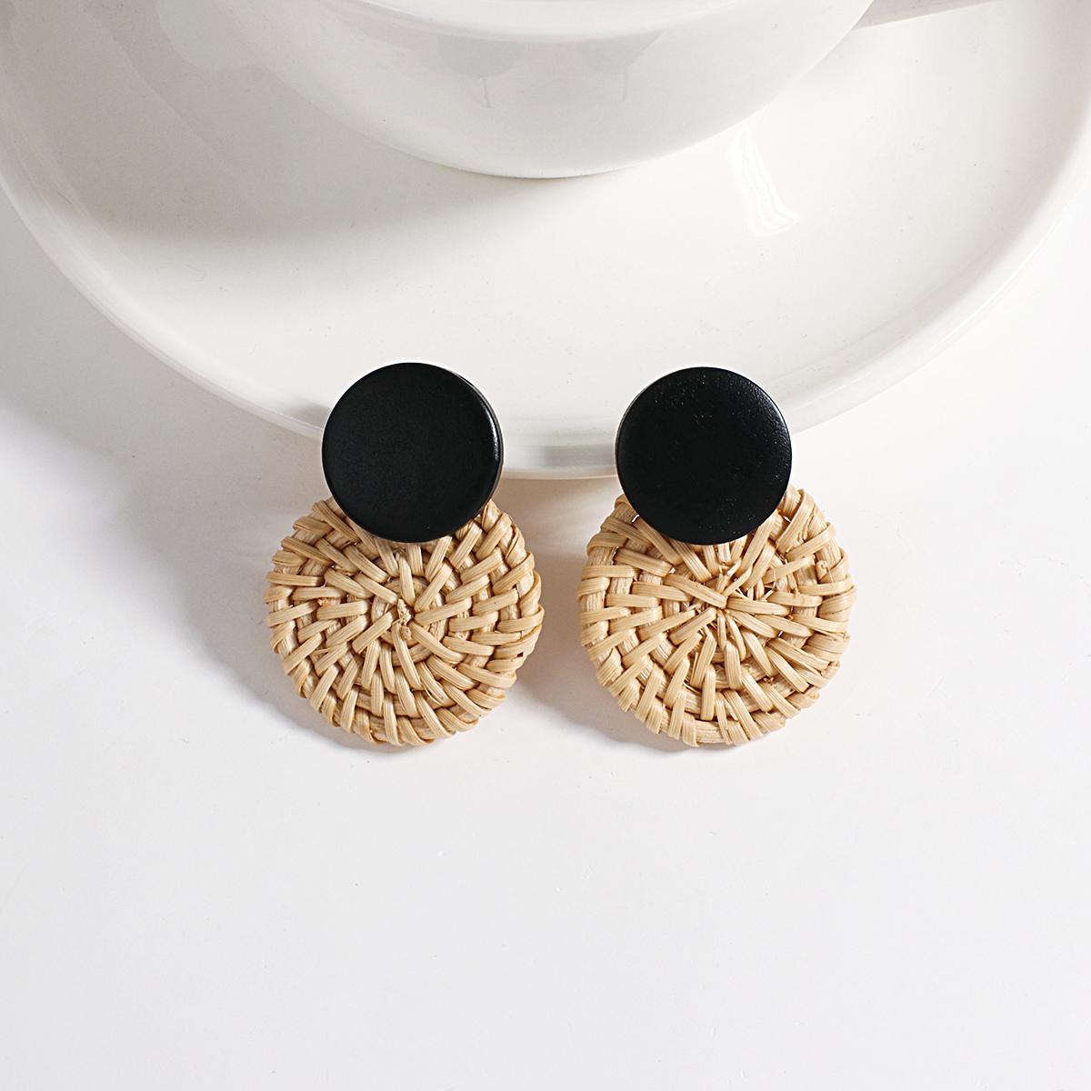 AENSOA Boho Handmade Geometric Wooden Rattan Braid Drop Earrings for Women Ethnic Bohemia Statement Earring Jewelry
AENSOA Boho Handmade Geometric Wooden Rattan Braid Drop Earrings for Women Ethnic Bohemia Statement Earring Jewelry