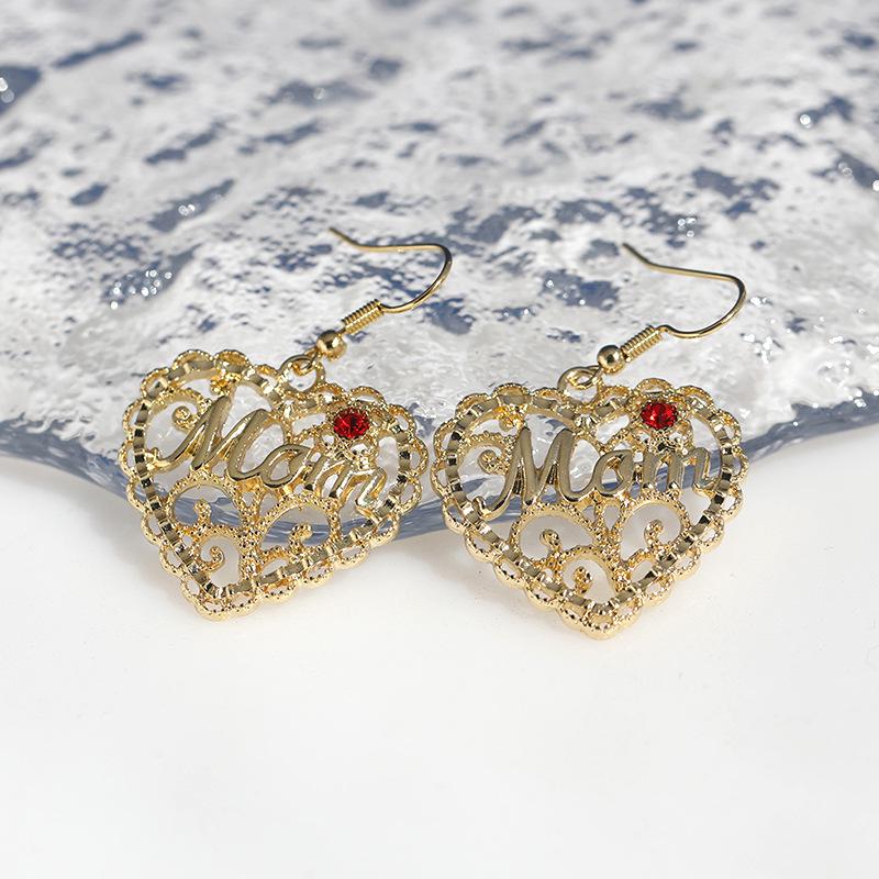 Heart Dangle Earrings with Red Gemstone Inlay - Sweet Fashion Gift for Mother s Day золотой
Heart Dangle Earrings with Red Gemstone Inlay - Sweet Fashion Gift for Mother s Day золотой