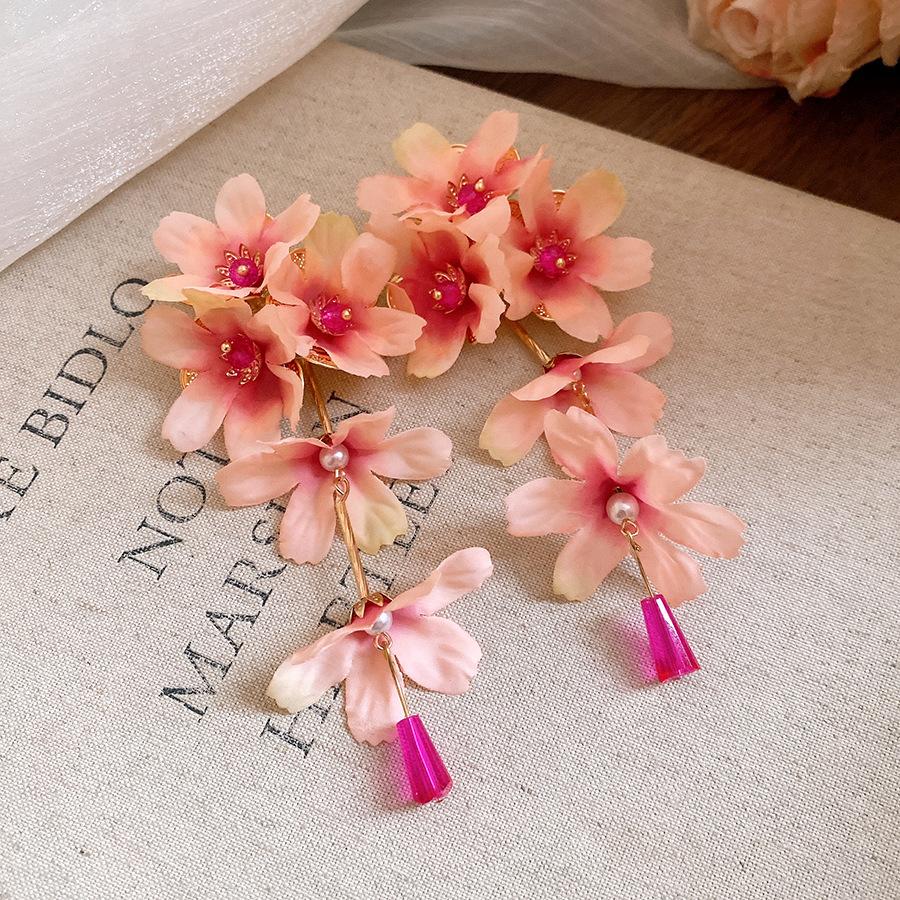 Steel needle new fabric flower fringed earrings sweet vacation style fashion stud earrings niche high-end earrings
Steel needle new fabric flower fringed earrings sweet vacation style fashion stud earrings niche high-end earrings