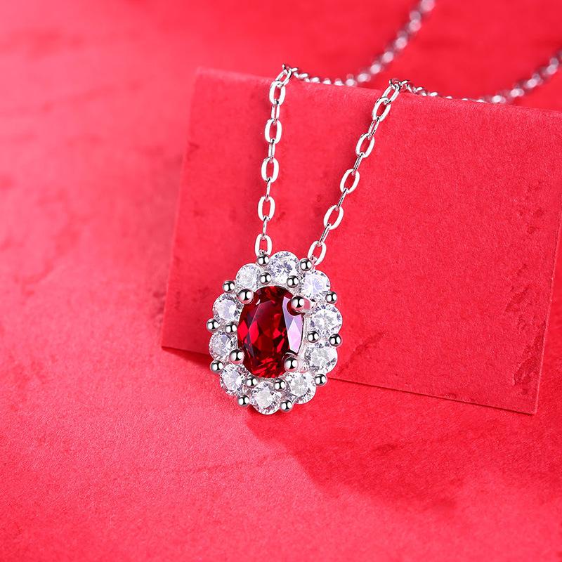 Ruby Pendant s925 Sterling Silver Women s Necklace - Luxurious Summer Clavicle Chain 925 Silver
Ruby Pendant s925 Sterling Silver Women s Necklace - Luxurious Summer Clavicle Chain 925 Silver