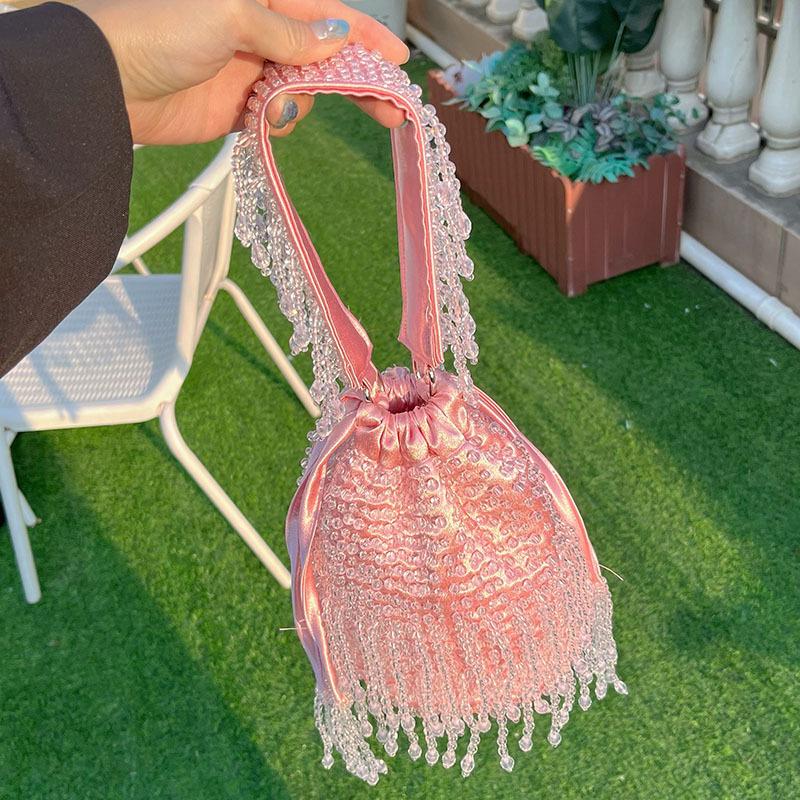 Women s Handbag Fashion Pearl Tassel Handmade Evening Bag Wedding Party Clutch Purse Shoulder Bag розовый
Women s Handbag Fashion Pearl Tassel Handmade Evening Bag Wedding Party Clutch Purse Shoulder Bag розовый
