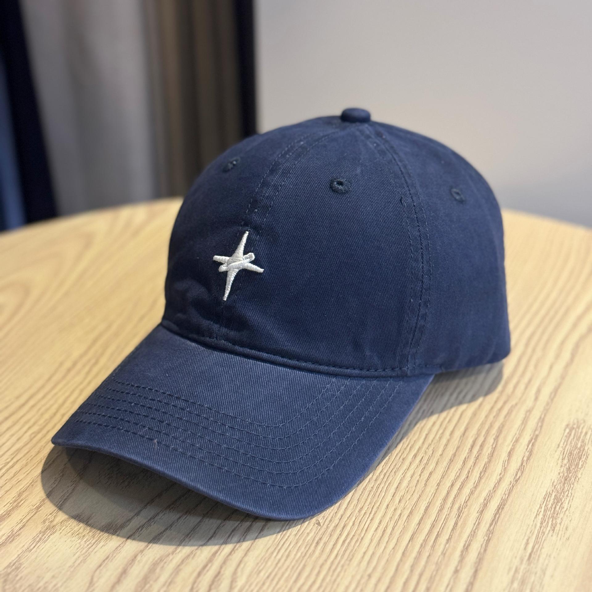 New high-quality soft-top brushed baseball cap for women, spring and summer trendy sun protection cap, solid color cap for men Adult54-60Adjustable темно-синього кольору
New high-quality soft-top brushed baseball cap for women, spring and summer trendy sun protection cap, solid color cap for men Adult54-60Adjustable темно-синього кольору