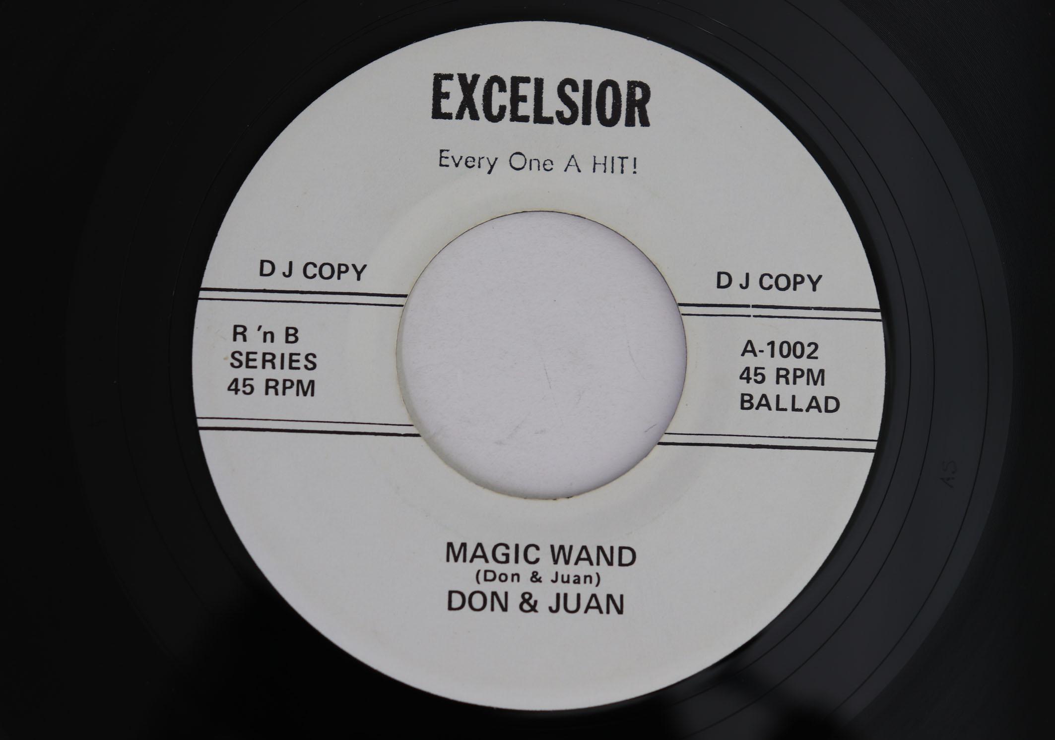 7inch Record DON JUAN KING BEES Magic Wand Buzzin 1002PROMO EXCELSIOR US Rock Used
7inch Record DON JUAN KING BEES Magic Wand Buzzin 1002PROMO EXCELSIOR US Rock Used