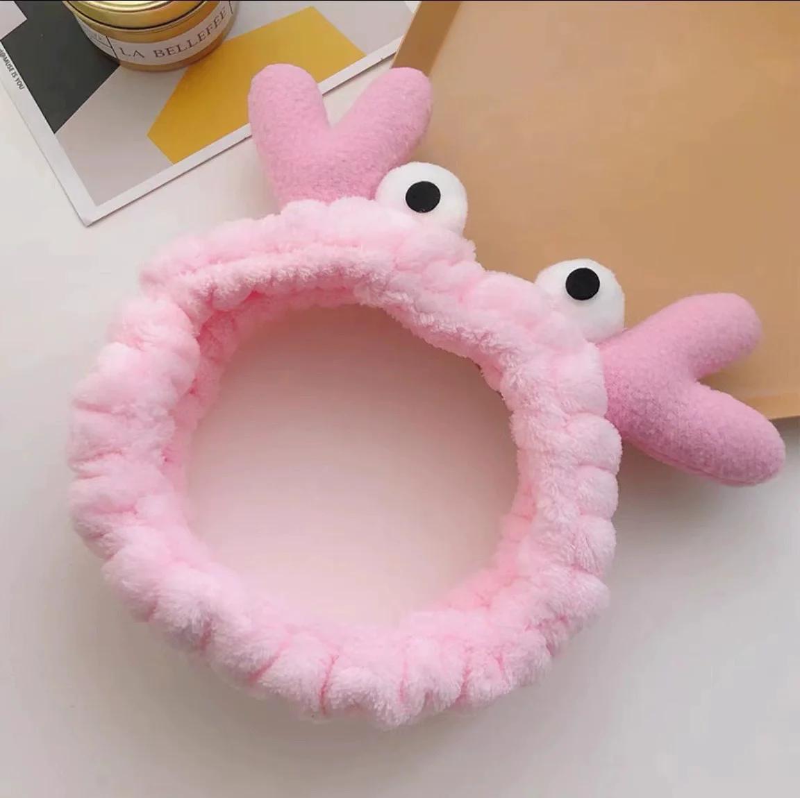 A cute cartoon crab facial hair band, facial mask, toiletries, hair band One Size
A cute cartoon crab facial hair band, facial mask, toiletries, hair band One Size