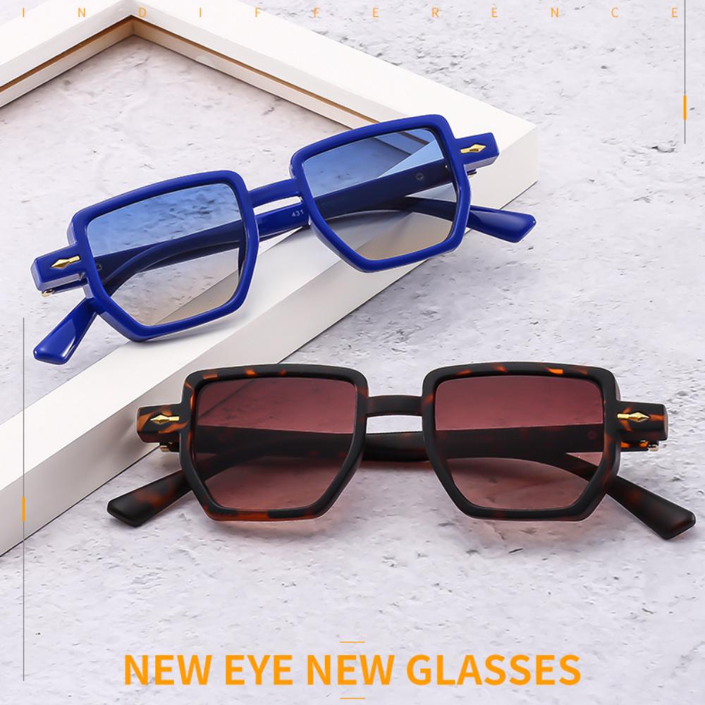 Women s Street Shooting Driving Commuter Travel Glasses Sun Protection Uv Protection Fashion Personality Retro Hip Hop Square Sunglasses
Women s Street Shooting Driving Commuter Travel Glasses Sun Protection Uv Protection Fashion Personality Retro Hip Hop Square Sunglasses