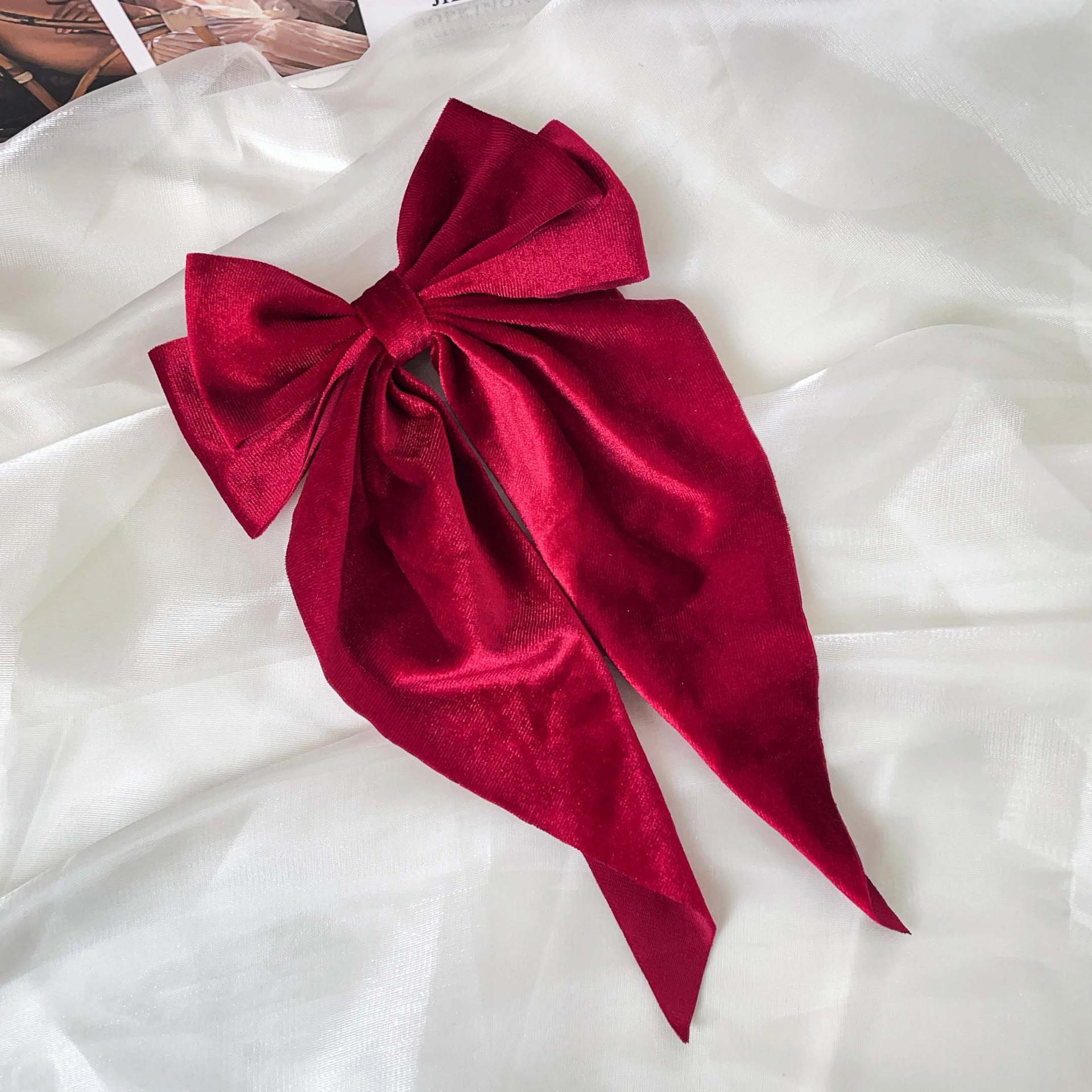 Generic Long Tail Velvet Bow Hair Clips Multiple Colors Soft Velvet Pins For Women Girls Daily Party Spring Hair Accessories червоний
Generic Long Tail Velvet Bow Hair Clips Multiple Colors Soft Velvet Pins For Women Girls Daily Party Spring Hair Accessories червоний