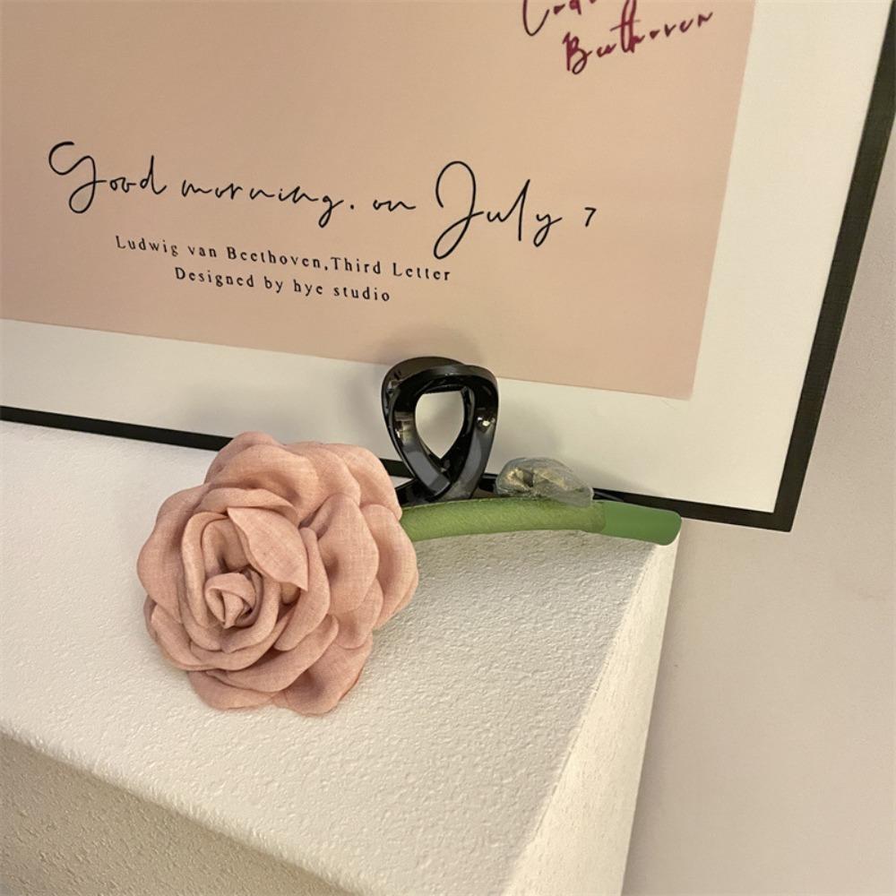 Polyester Rose Shark Clip Soft Flower Gripped Clip Elegant Fabric Hair Claw Women розовый
Polyester Rose Shark Clip Soft Flower Gripped Clip Elegant Fabric Hair Claw Women розовый