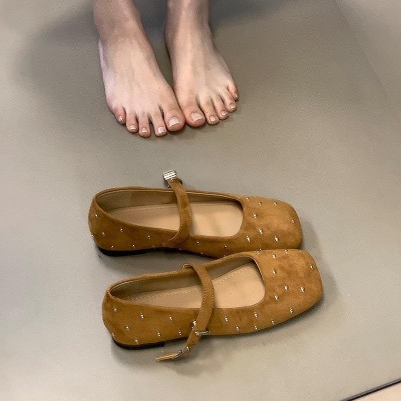 French gypsy flat-soled single shoes, new niche design, square head soft-soled Mary Jane shoes 35
French gypsy flat-soled single shoes, new niche design, square head soft-soled Mary Jane shoes 35