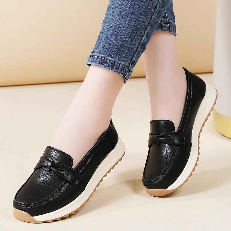 Women Genuine Leather Flat Shoes Casual Comfortable Slip on Loafers Women Soft Outdoor Driving Shoes Moccasins Walking Shoes 42 чорний
Women Genuine Leather Flat Shoes Casual Comfortable Slip on Loafers Women Soft Outdoor Driving Shoes Moccasins Walking Shoes 42 чорний