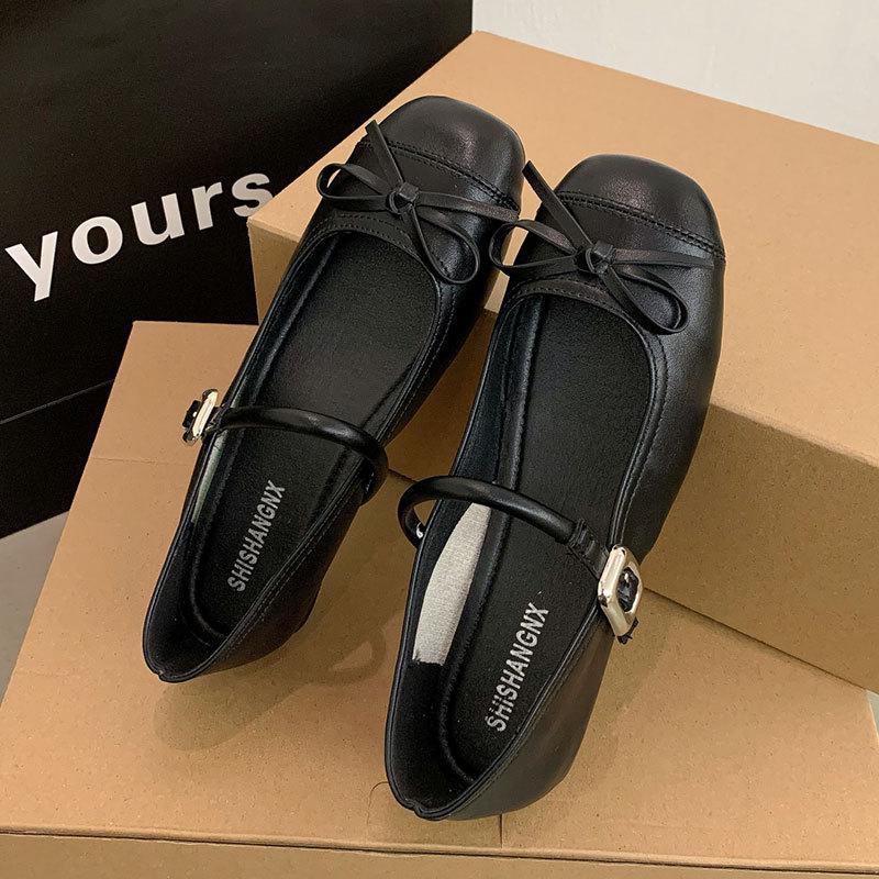 Fashion silver bow light mouth ballet single shoes women s spring and autumn 2025 new French flat Mary Jane shoes 35 чорний
Fashion silver bow light mouth ballet single shoes women s spring and autumn 2025 new French flat Mary Jane shoes 35 чорний