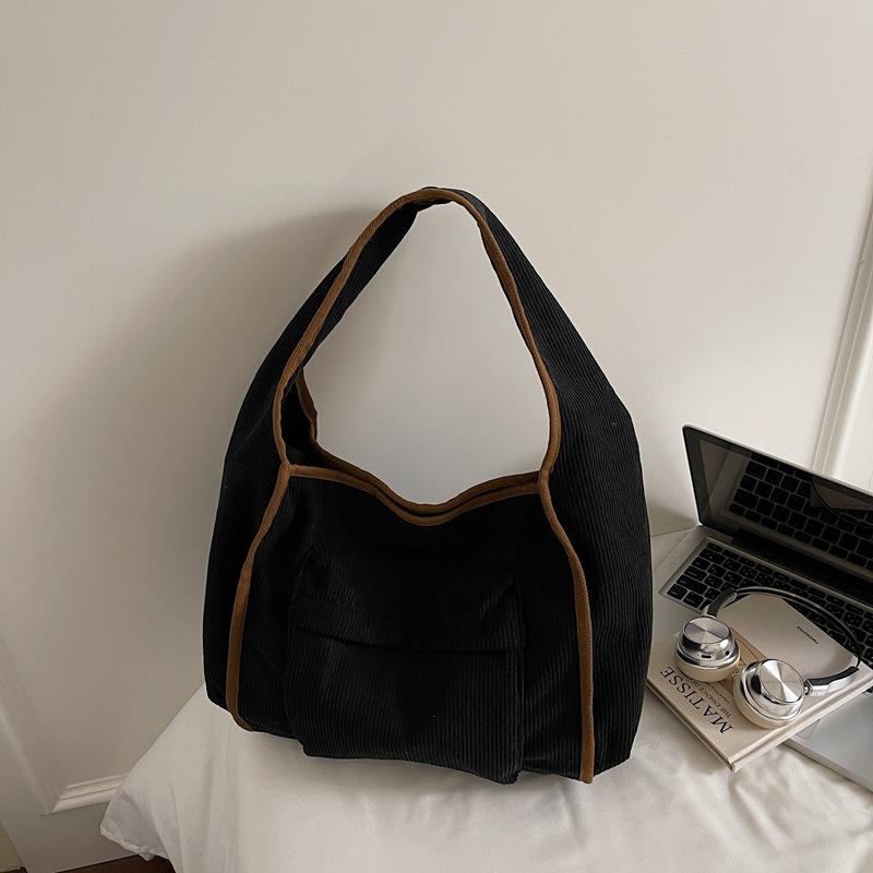 New Winter Corduroy Shoulder Bag Women Fashi Large Capacity Tote Handle Bag Comfortable and Versatile Texture Commuting Bag чёрный
New Winter Corduroy Shoulder Bag Women Fashi Large Capacity Tote Handle Bag Comfortable and Versatile Texture Commuting Bag чёрный