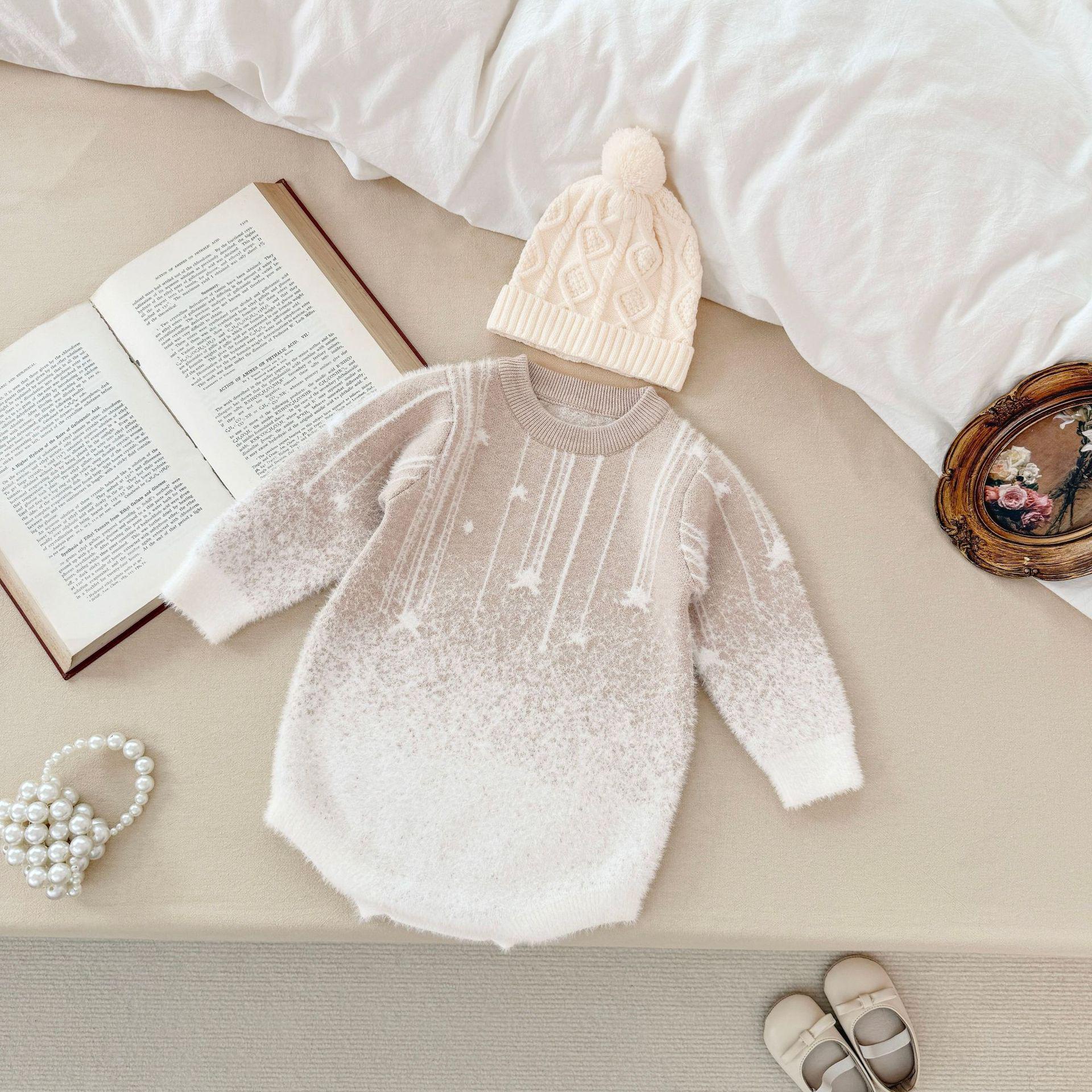 Cozy Gradient Star Romper for Baby Girls - Fall/Winter Collection 66cm абрикосовий
Cozy Gradient Star Romper for Baby Girls - Fall/Winter Collection 66cm абрикосовий