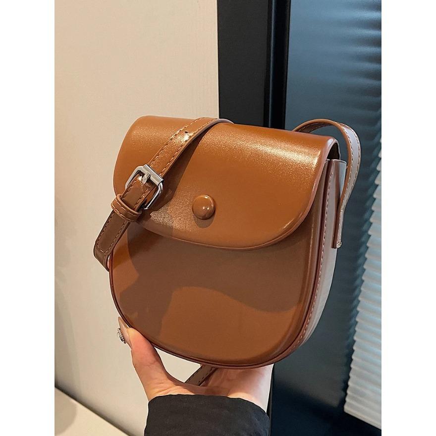 Retro Coffee Mini Crossbody Bag for Women Trendy Flap Design Delicate Lipstick Coin Purse Lady Casual Shoulder Bags
Retro Coffee Mini Crossbody Bag for Women Trendy Flap Design Delicate Lipstick Coin Purse Lady Casual Shoulder Bags