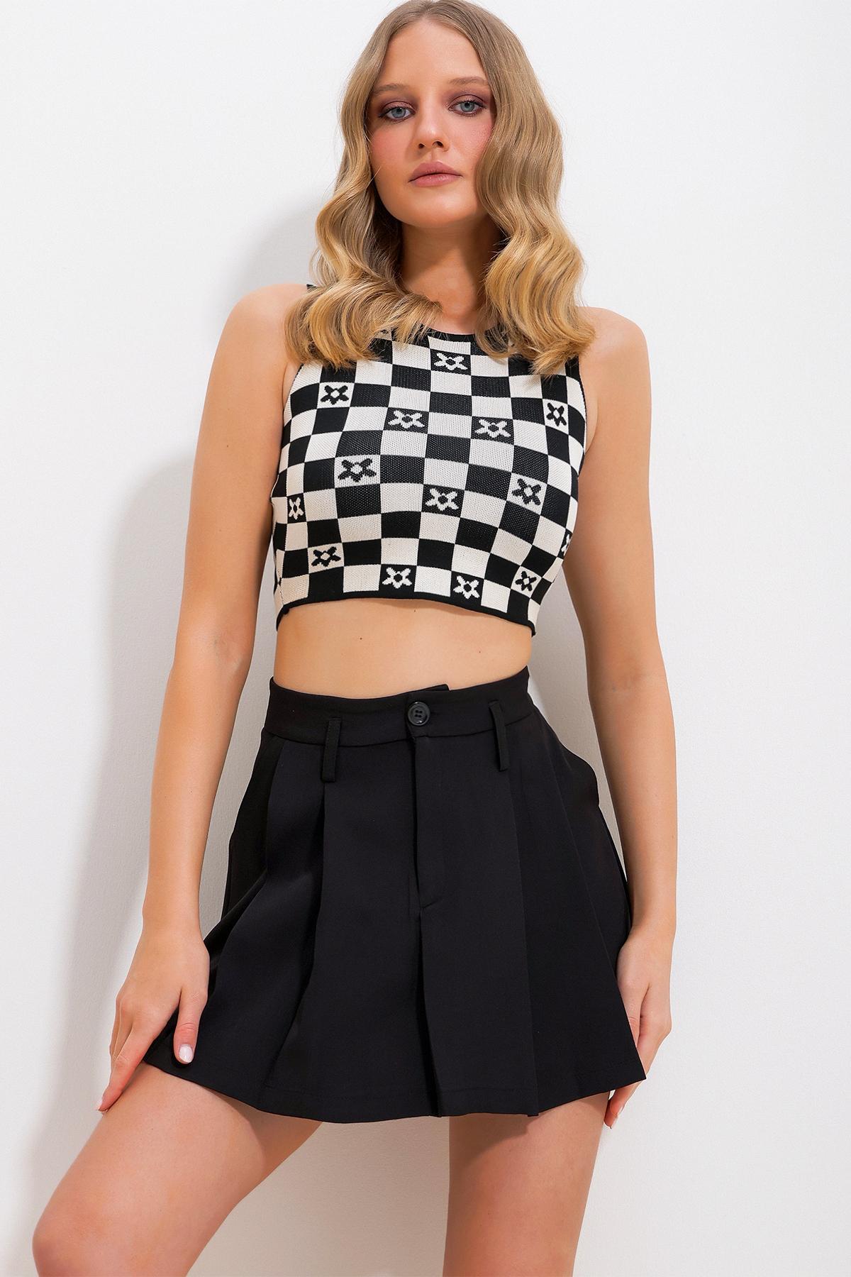 Women s Blouse New Season Fashion Black Crew Neck Checkerboard Patterned Zero Sleeve Corduroy Blouse S жовтий колір
Women s Blouse New Season Fashion Black Crew Neck Checkerboard Patterned Zero Sleeve Corduroy Blouse S жовтий колір
