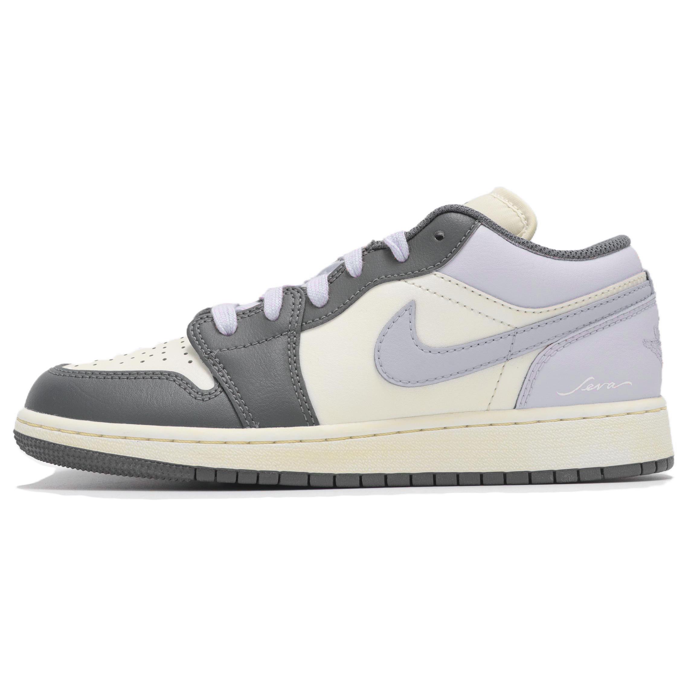 Jordan Air Jordan 1 Low top Vintage Basketball Shoes Unisex Light Purple 553560-152(Team24-) 38.5
Jordan Air Jordan 1 Low top Vintage Basketball Shoes Unisex Light Purple 553560-152(Team24-) 38.5