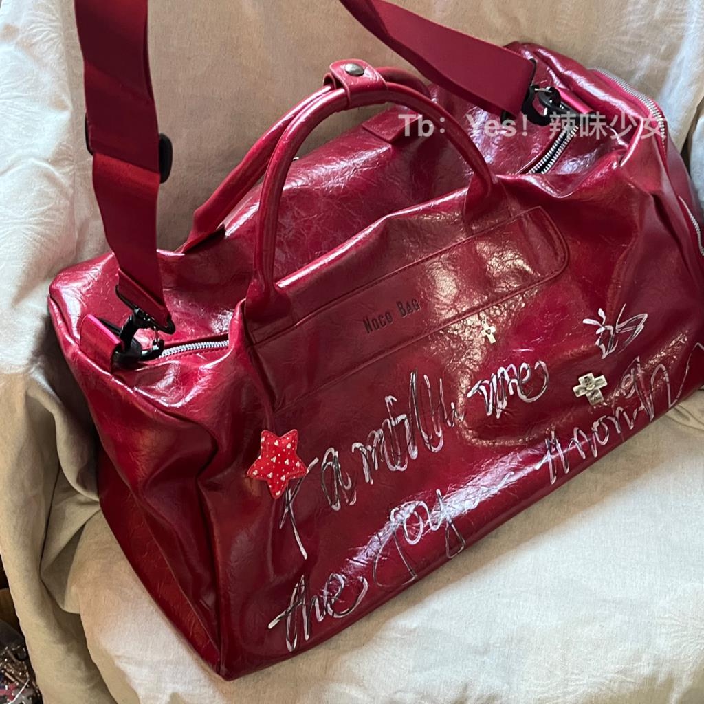 Красная женская сумка-тоут с винтажным принтом в виде букв, большая вместительная сумка-мессенджер, женская сумка в стиле Харадзюку
Красная женская сумка-тоут с винтажным принтом в виде букв, большая вместительная сумка-мессенджер, женская сумка в стиле Харадзюку