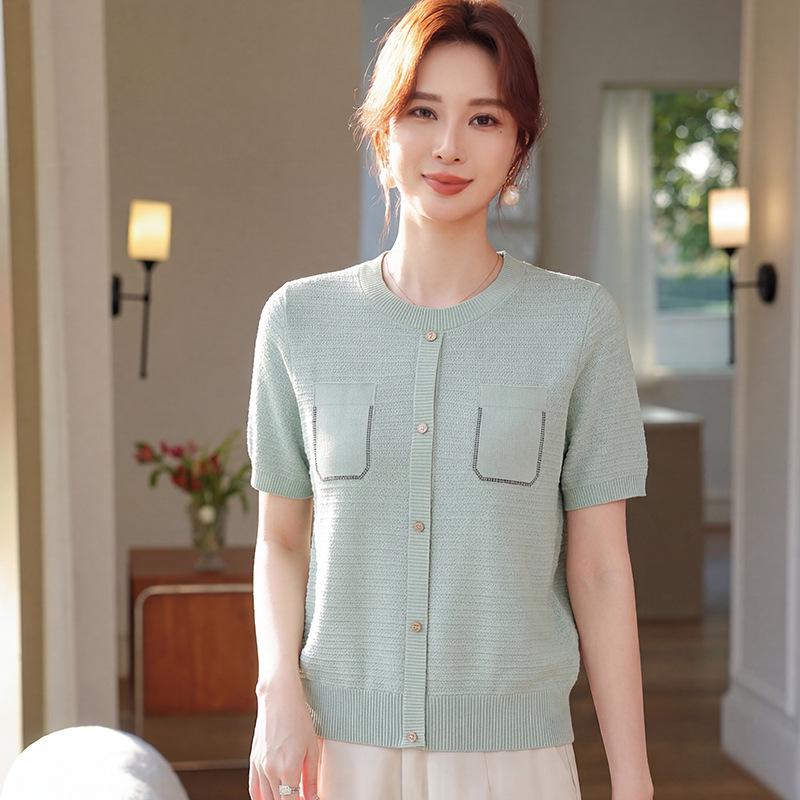 Mom s Ice Silk Short Sleeve Knit T-shirt - Summer 2026 Style for Middle-Aged & Elderly Women 3XL (Recommended 120-135 lbs)
Mom s Ice Silk Short Sleeve Knit T-shirt - Summer 2026 Style for Middle-Aged & Elderly Women 3XL (Recommended 120-135 lbs)