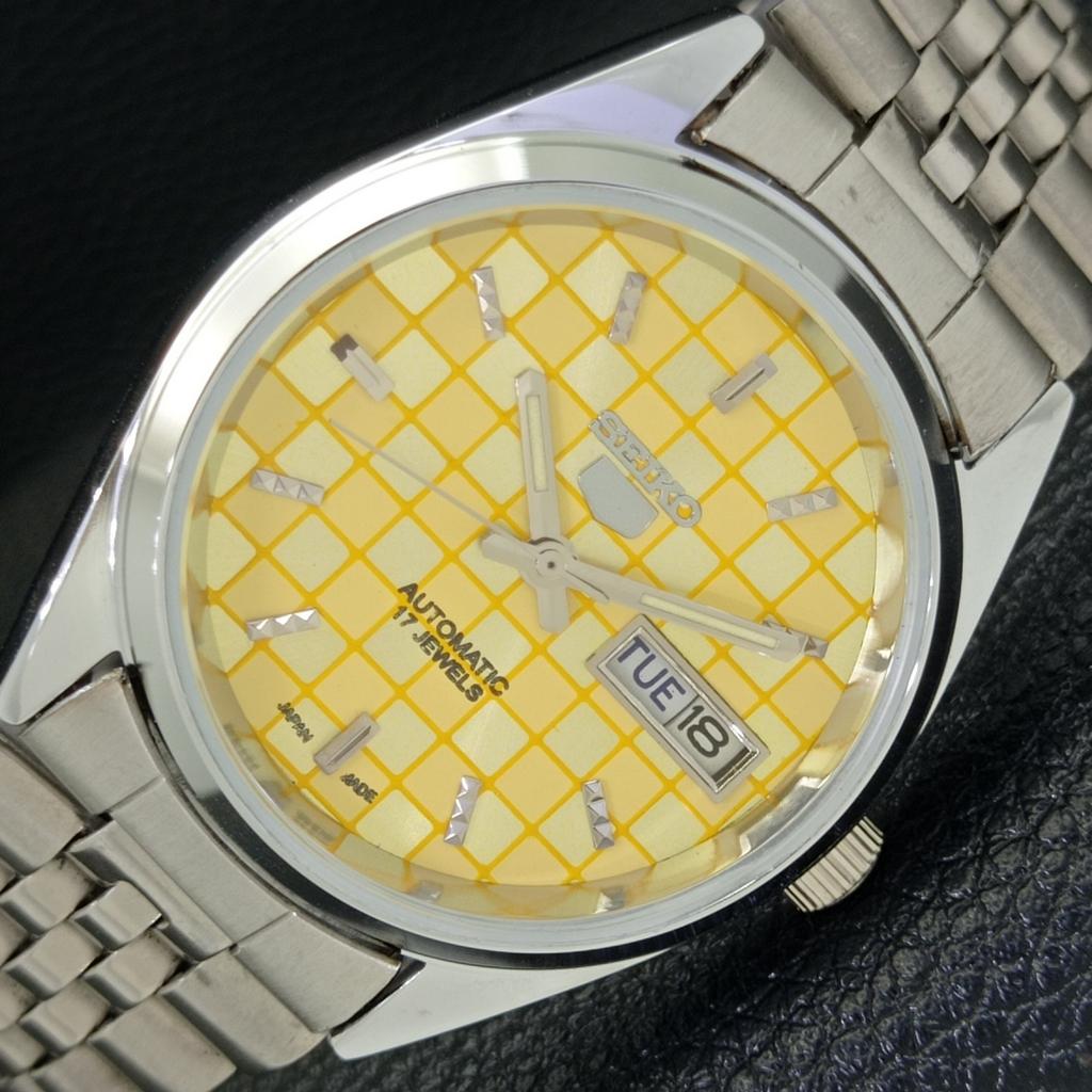 REFURBISHED JAPAN MADE SEIKO 5 AUTOMATIC MENS WATCH YELLOW DIAL CUSTOM a440100-2 QV90-a440100
REFURBISHED JAPAN MADE SEIKO 5 AUTOMATIC MENS WATCH YELLOW DIAL CUSTOM a440100-2 QV90-a440100