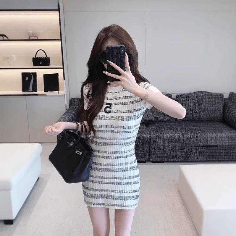 Women s Summer Striped Knit Bodycon Dress: French Chic, Waist-Slimming, Round Neck One Size (up to 125 lbs)
Women s Summer Striped Knit Bodycon Dress: French Chic, Waist-Slimming, Round Neck One Size (up to 125 lbs)