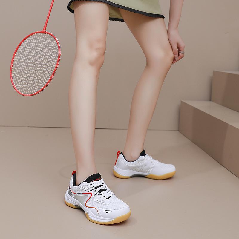 Летние новые дышащие мужские и женские спортивные кроссовки, профессиональные тренировочные кроссовки, подошва из говяжьей жилы, обувь для бадминтона, теннисные парные, для комплексных тренировок 46
Летние новые дышащие мужские и женские спортивные кроссовки, профессиональные тренировочные кроссовки, подошва из говяжьей жилы, обувь для бадминтона, теннисные парные, для комплексных тренировок 46