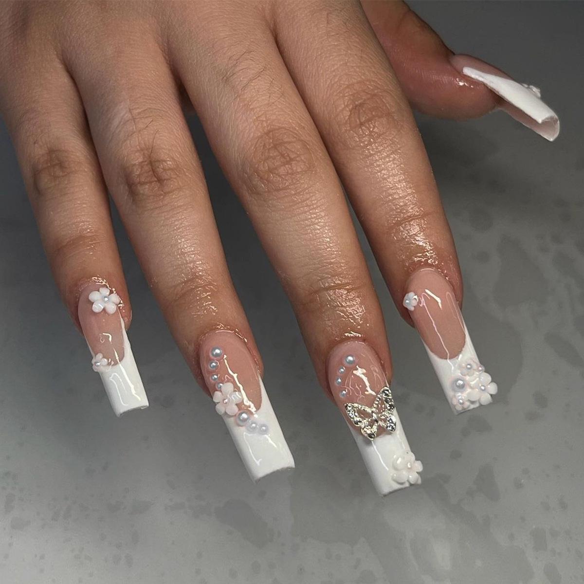 Butterfly Flower Armor Water Pipe Faux Nails Set with Removable Elongated Rectangle Nail Patches
Butterfly Flower Armor Water Pipe Faux Nails Set with Removable Elongated Rectangle Nail Patches