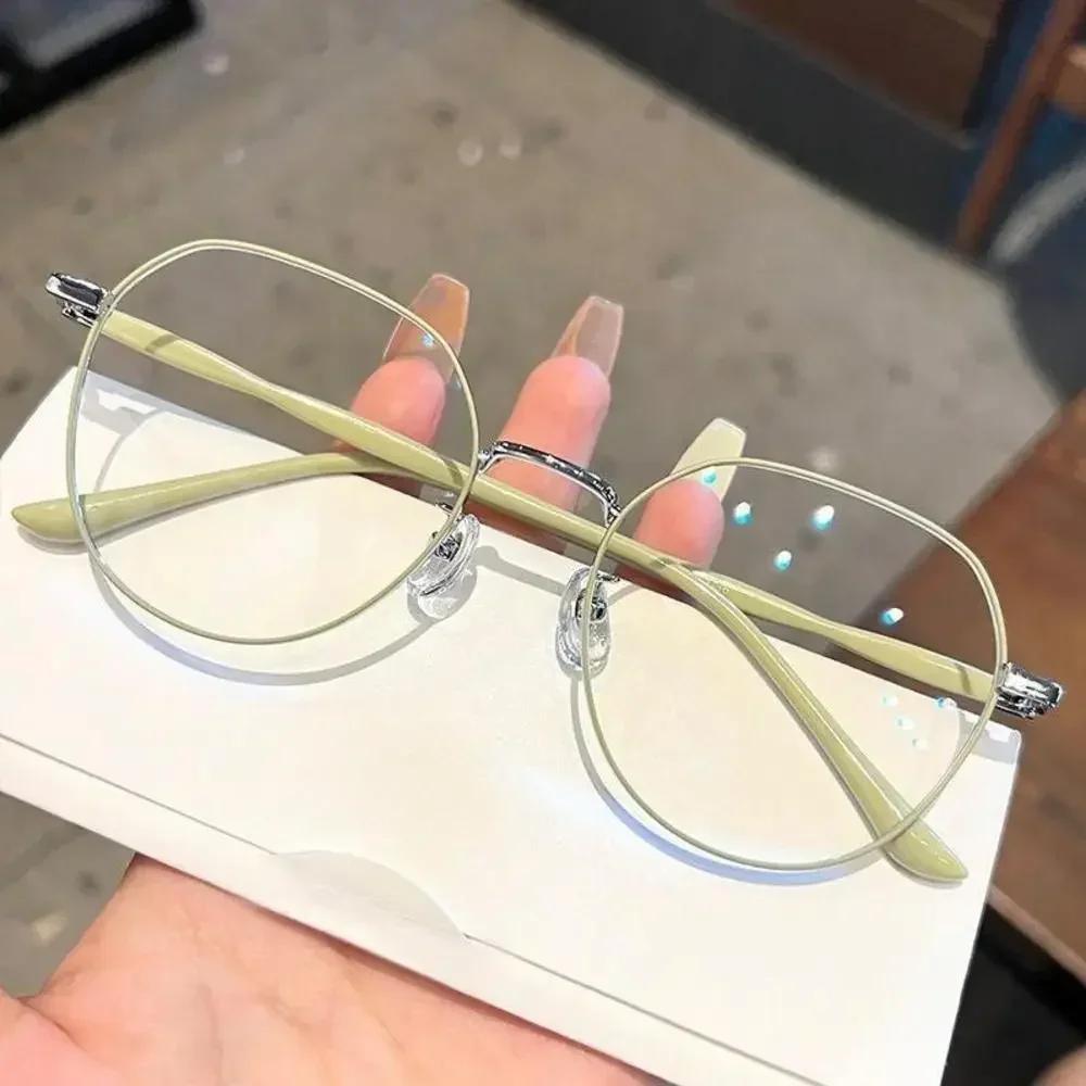 Metal Anti-blue Light Glasses Ins Trend Unisex Transparent Oval Frame Eyewear INS Plain Glasses Korean Decorative Eyeglasses
Metal Anti-blue Light Glasses Ins Trend Unisex Transparent Oval Frame Eyewear INS Plain Glasses Korean Decorative Eyeglasses
