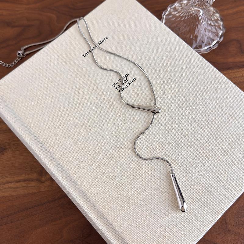 Women Minimalist Necklaces Simple Smooth Metal Water Drop Pendant 14K Silver Plated Copper Snake Chain Choker Fashion Jewelry 60cm
Women Minimalist Necklaces Simple Smooth Metal Water Drop Pendant 14K Silver Plated Copper Snake Chain Choker Fashion Jewelry 60cm