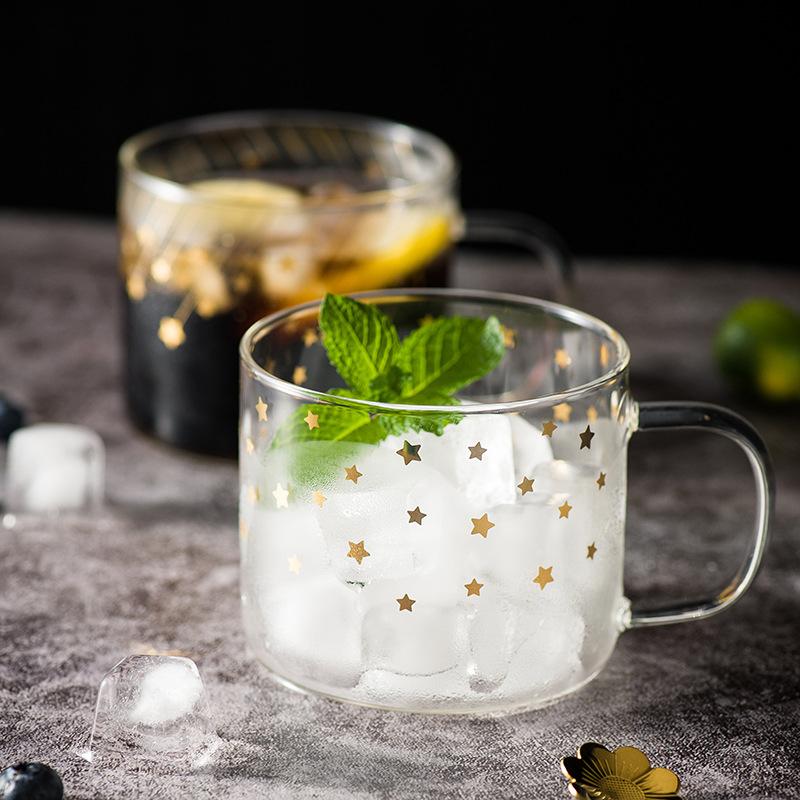 Ins Простая креативная прозрачная стеклянная термостойкая чашка для сока, кофейная чашка, чашка для воды, подарок
Ins Простая креативная прозрачная стеклянная термостойкая чашка для сока, кофейная чашка, чашка для воды, подарок