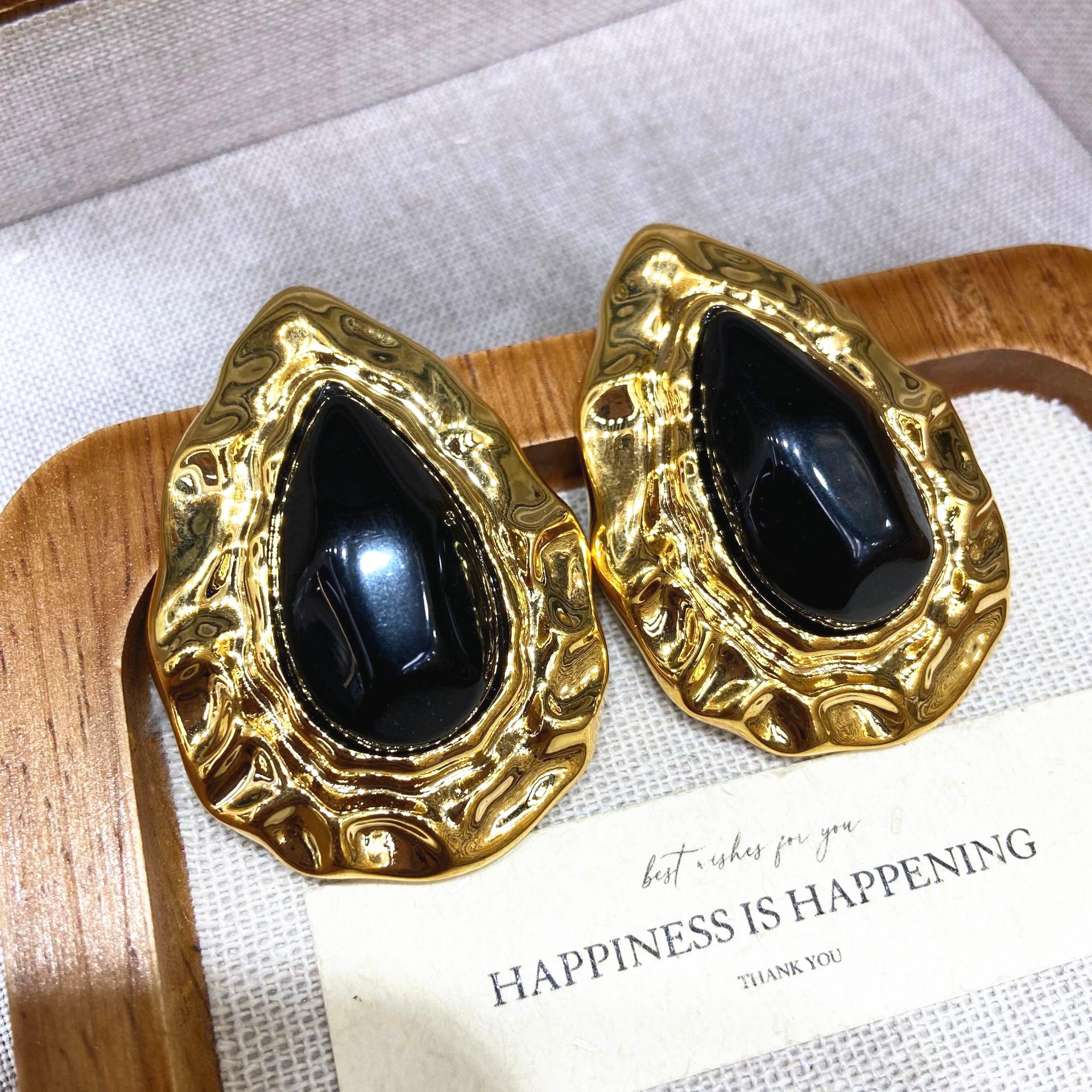 French Vintage Waterdrop Irregular Unique Design Large Earrings for Women Suitable for Parties And Travel Combinations
French Vintage Waterdrop Irregular Unique Design Large Earrings for Women Suitable for Parties And Travel Combinations