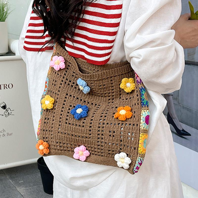 Hollow woven bag women s 2025 new fashion popular summer pearl large-capacity shoulder tote bag
Hollow woven bag women s 2025 new fashion popular summer pearl large-capacity shoulder tote bag