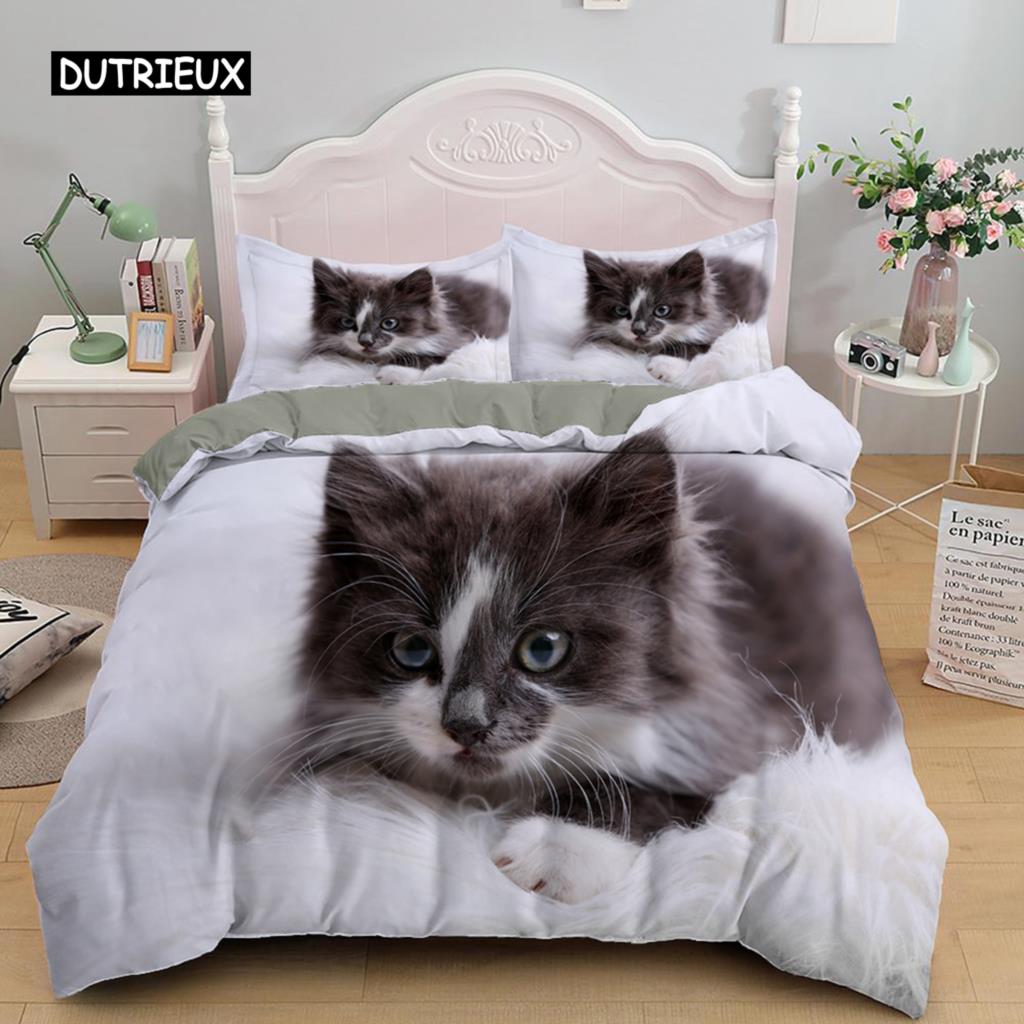Милый комплект постельного белья с изображением кота, милый пододеяльник с наволочкой в виде котенка, односпальные комплекты постельного белья размера «queen-size» и «king-size», полиэстеровые одеяла с изображением животных 155x215cm 3pcs
Милый комплект постельного белья с изображением кота, милый пододеяльник с наволочкой в виде котенка, односпальные комплекты постельного белья размера «queen-size» и «king-size», полиэстеровые одеяла с изображением животных 155x215cm 3pcs