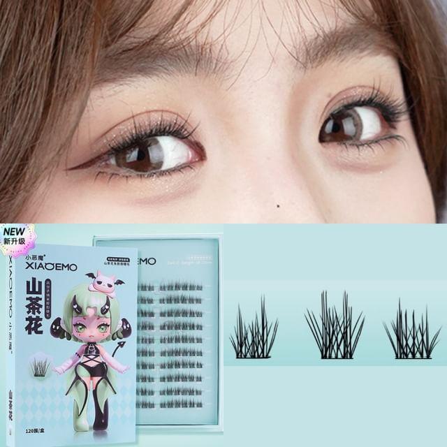 Mogugu - Natural Crisscross Glue-Free Cluster False Eyelashes With Travel Set & Tweezers - Black - One Size
Mogugu - Natural Crisscross Glue-Free Cluster False Eyelashes With Travel Set & Tweezers - Black - One Size