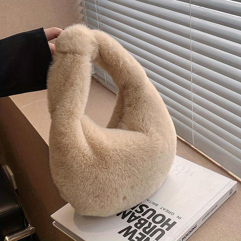 Женская маленькая сумка-полумесяц, роскошные теплые плюшевые сумки на запястье для женщин, модный меховой клатч с короткой ручкой, милые дамские кошельки для монет хаки
Женская маленькая сумка-полумесяц, роскошные теплые плюшевые сумки на запястье для женщин, модный меховой клатч с короткой ручкой, милые дамские кошельки для монет хаки