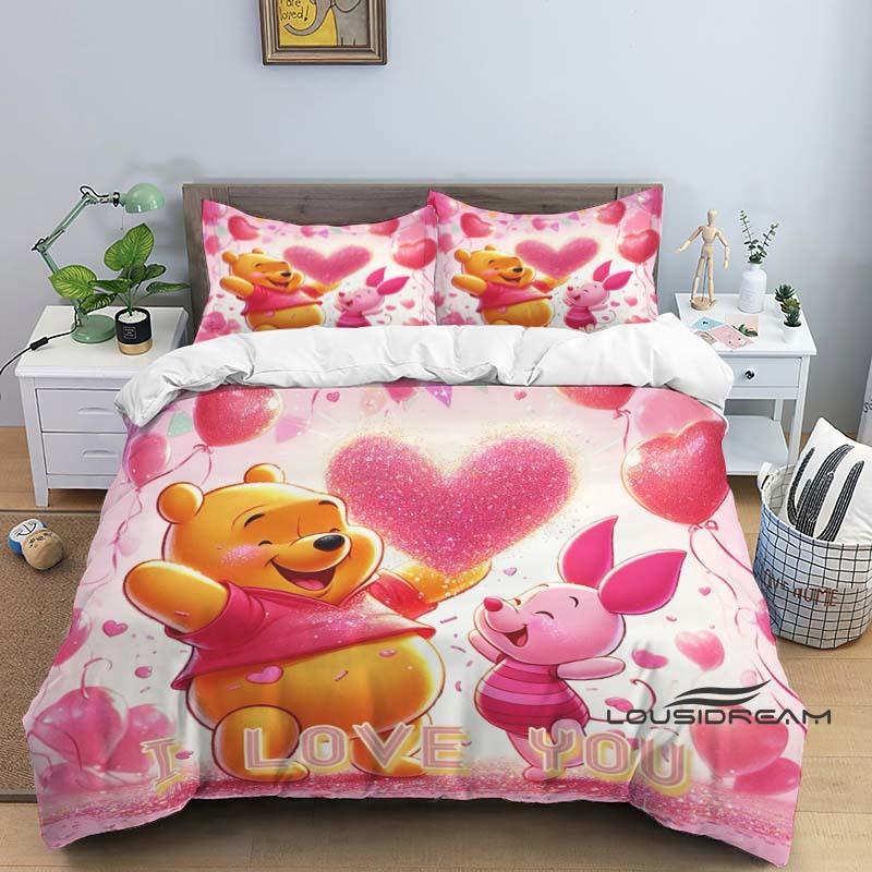 A Set of Pooh Bear Themed Bedding, 3D Digitally Printed, All-season Polyester Duvet Cover and 2 Pillowcases. 135x200cm
A Set of Pooh Bear Themed Bedding, 3D Digitally Printed, All-season Polyester Duvet Cover and 2 Pillowcases. 135x200cm