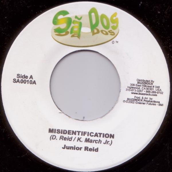 7inch Record JUNIOR REID / WADDA BLOOD - Misidentification SA0010 Sa Dos 2002 Jamaica Reggae, Ska & Dub Used
7inch Record JUNIOR REID / WADDA BLOOD - Misidentification SA0010 Sa Dos 2002 Jamaica Reggae, Ska & Dub Used