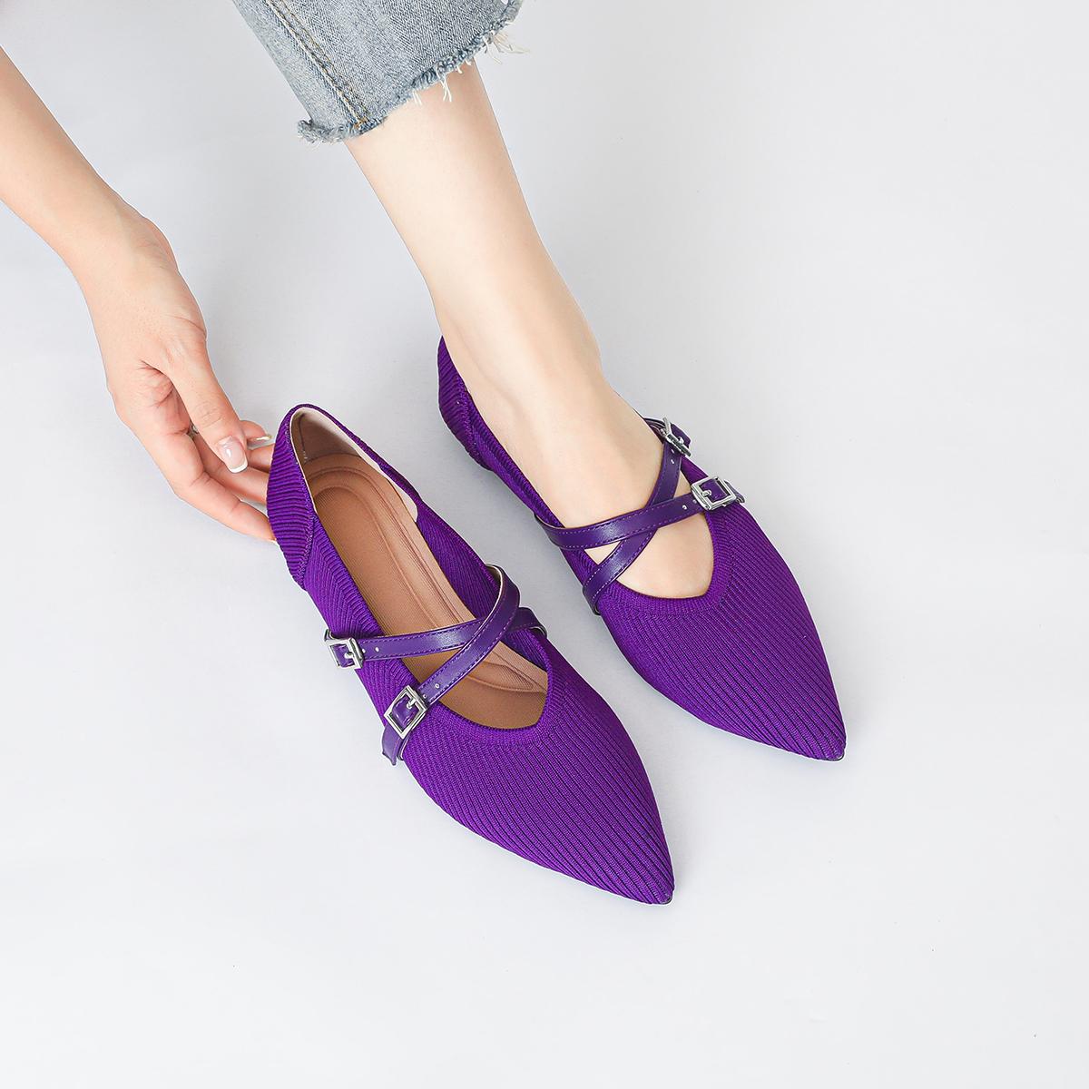 Women s flat shoes with fashionable pointed straps, cross soft knitting, breathable and comfortable 2024 new style 35
Women s flat shoes with fashionable pointed straps, cross soft knitting, breathable and comfortable 2024 new style 35