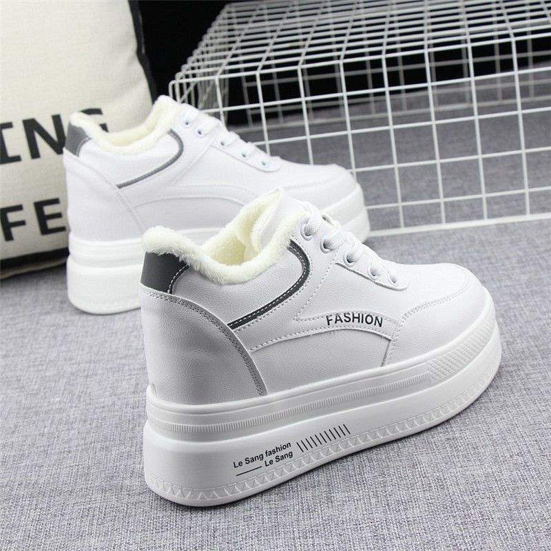 inner height increase white shoes women s foreign style looks thin autumn thick-soled 10CM muffin sports and leisure shoes single shoes 40
inner height increase white shoes women s foreign style looks thin autumn thick-soled 10CM muffin sports and leisure shoes single shoes 40