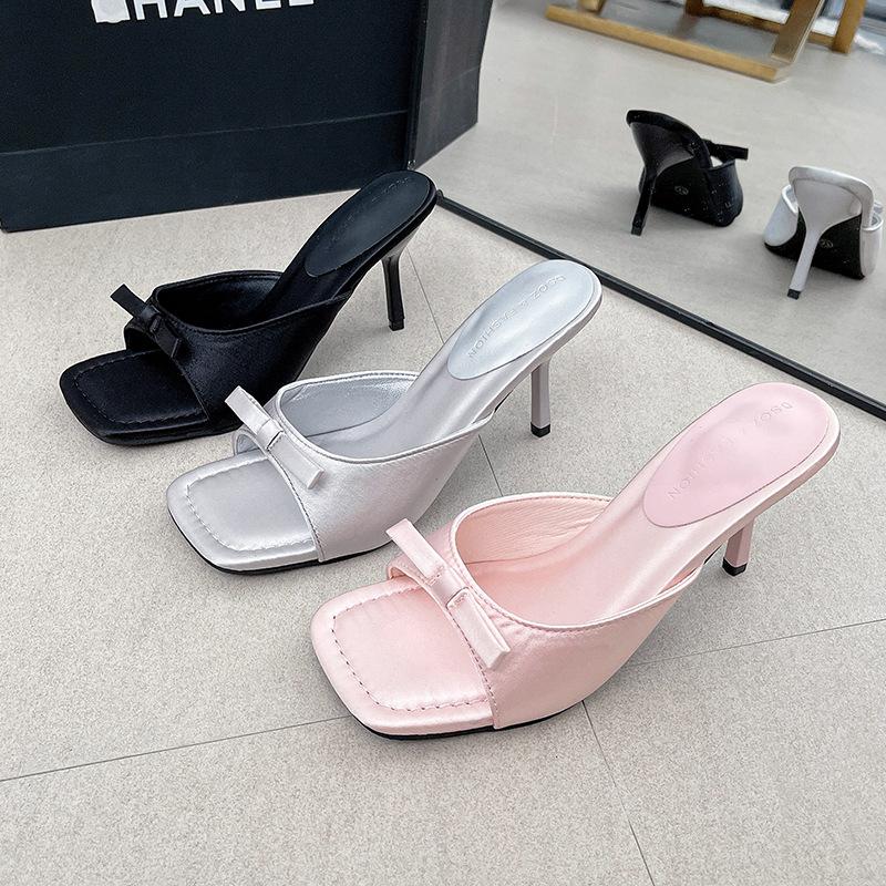Temperament black bow high heels women s 2025 summer new versatile thin heel women s cool slippers 35 чёрный
Temperament black bow high heels women s 2025 summer new versatile thin heel women s cool slippers 35 чёрный