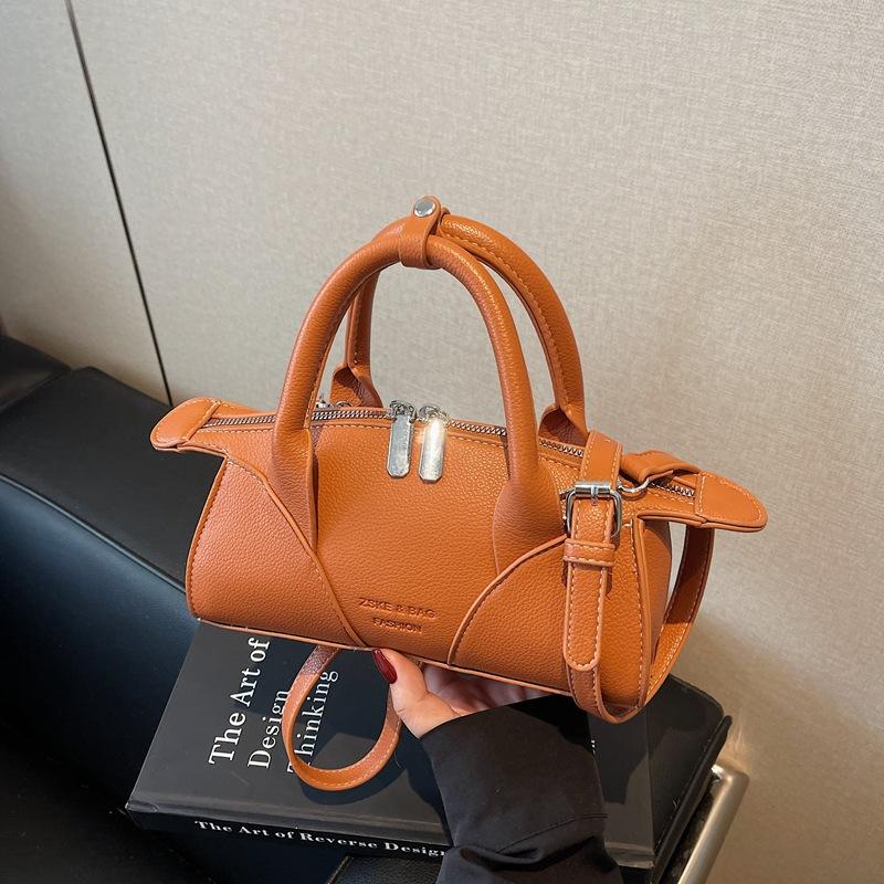 Женская сумка-тоут большой вместимости 2025 новая повседневная универсальная модная сумка-мессенджер из мягкой кожи, сумка-тоут для работы и поездок коричневый
Женская сумка-тоут большой вместимости 2025 новая повседневная универсальная модная сумка-мессенджер из мягкой кожи, сумка-тоут для работы и поездок коричневый