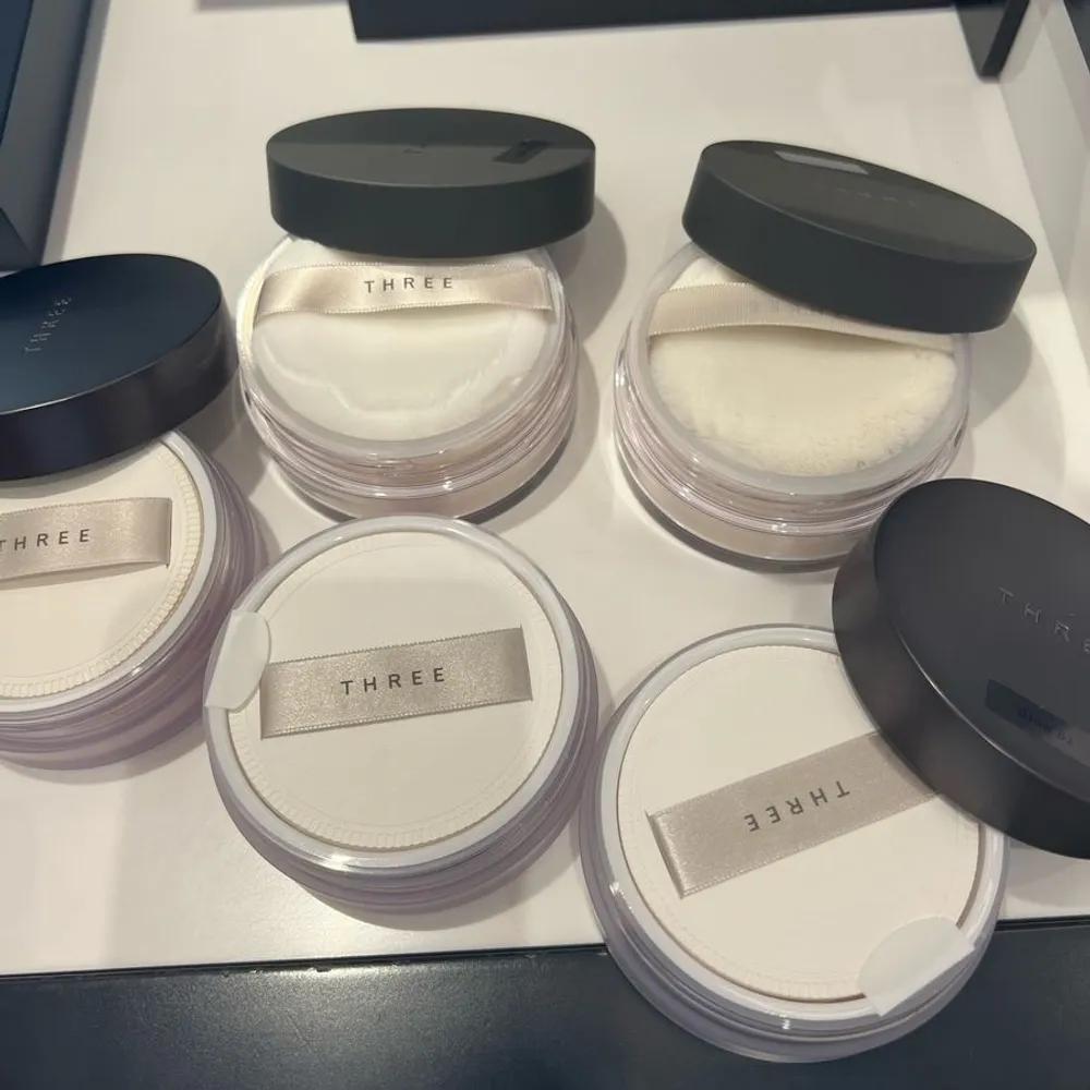 Three Powder Glow Oil Control Transparent Powder 02 Glow Matte 10g
Three Powder Glow Oil Control Transparent Powder 02 Glow Matte 10g
