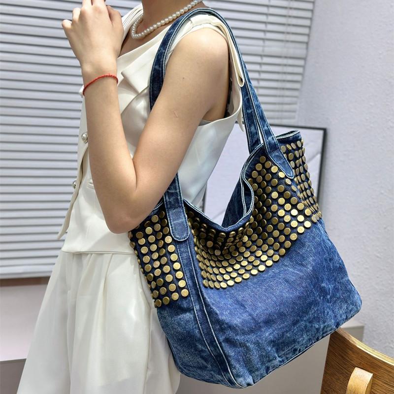 2025 Luxury Women Handmade Rivets Denim Punk Handbags Fashion Large Capacity Tote Bags New Brand Casual Hand-held Shoulder Bag
2025 Luxury Women Handmade Rivets Denim Punk Handbags Fashion Large Capacity Tote Bags New Brand Casual Hand-held Shoulder Bag