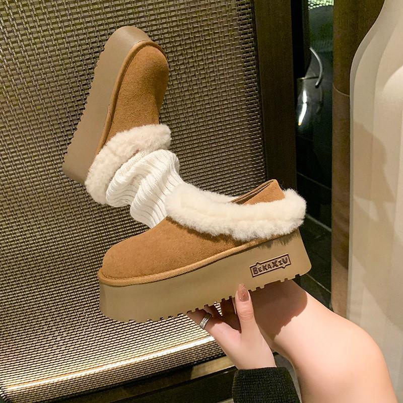 European and American retro fashion outer platform slippers women s 2024 winter new round head non-slip velvet warm snow boots 34
European and American retro fashion outer platform slippers women s 2024 winter new round head non-slip velvet warm snow boots 34